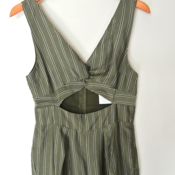 4SI3NNA Sonya Green Stripe Cutout Jumpsuit M - Picture 8 of 14